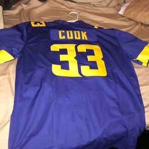 Men’s Vikings jersey size medium